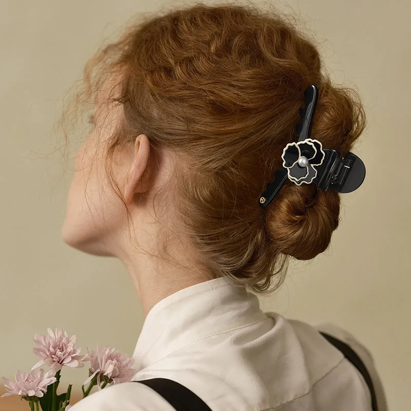 Isabella Large Hair Claw