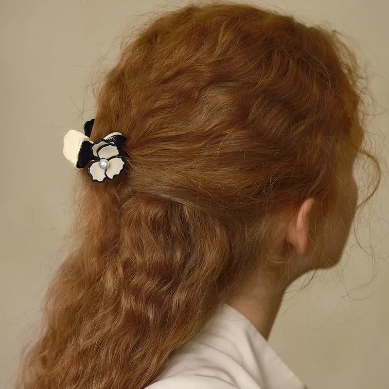 Isabella Mini Hair Claw
